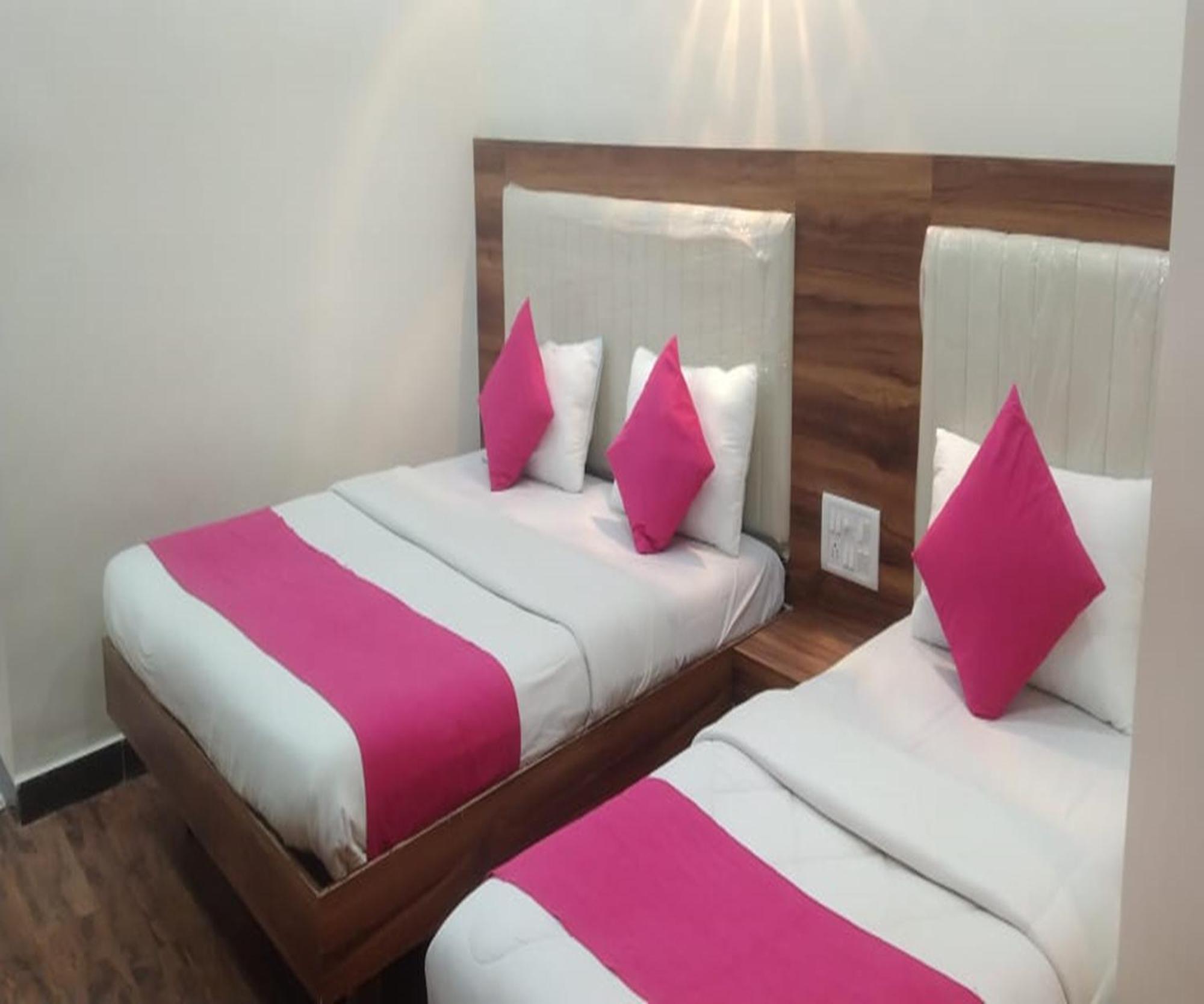 Hotel Air View Near Airport Mumbai Bagian luar foto