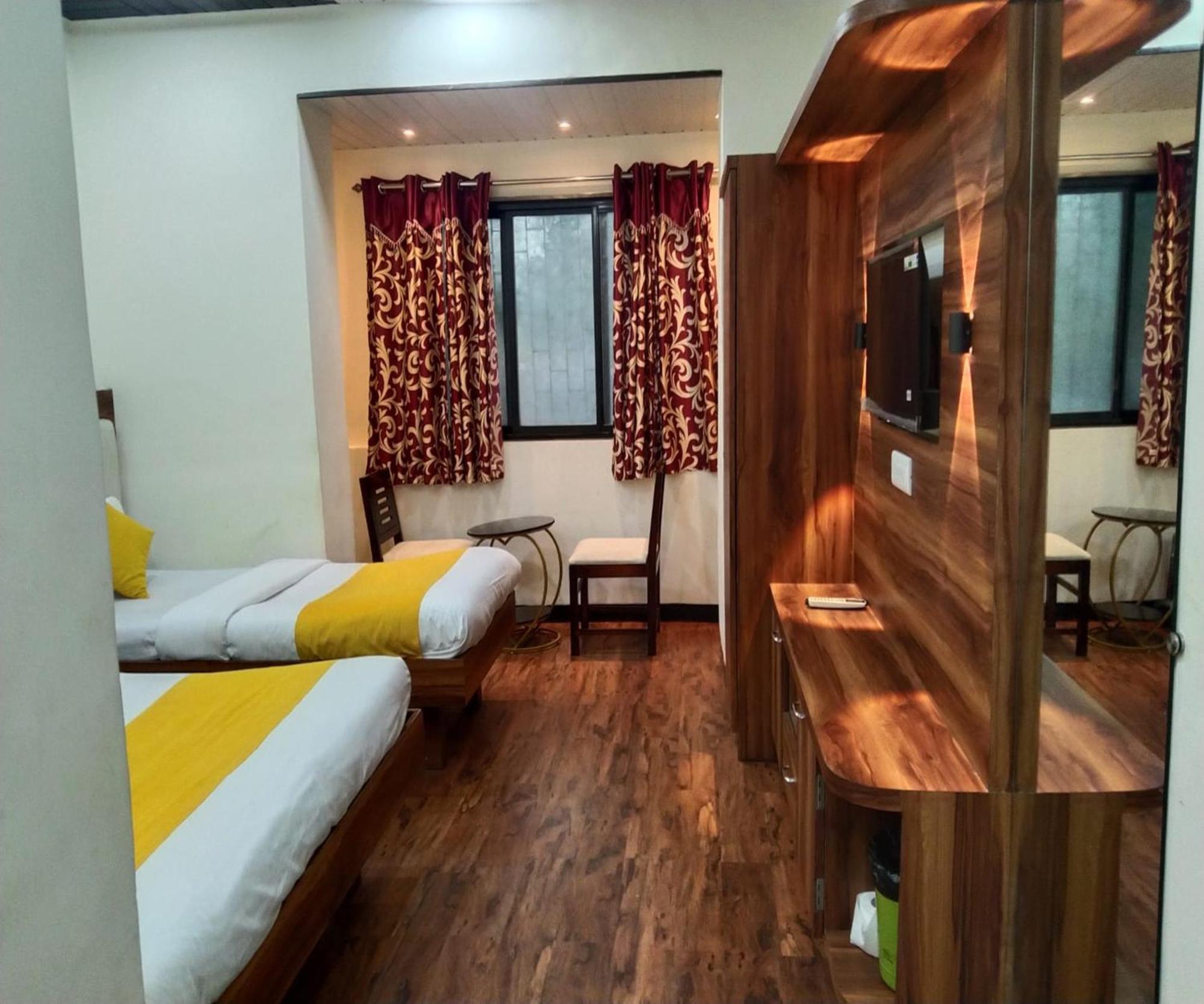 Hotel Air View Near Airport Mumbai Bagian luar foto